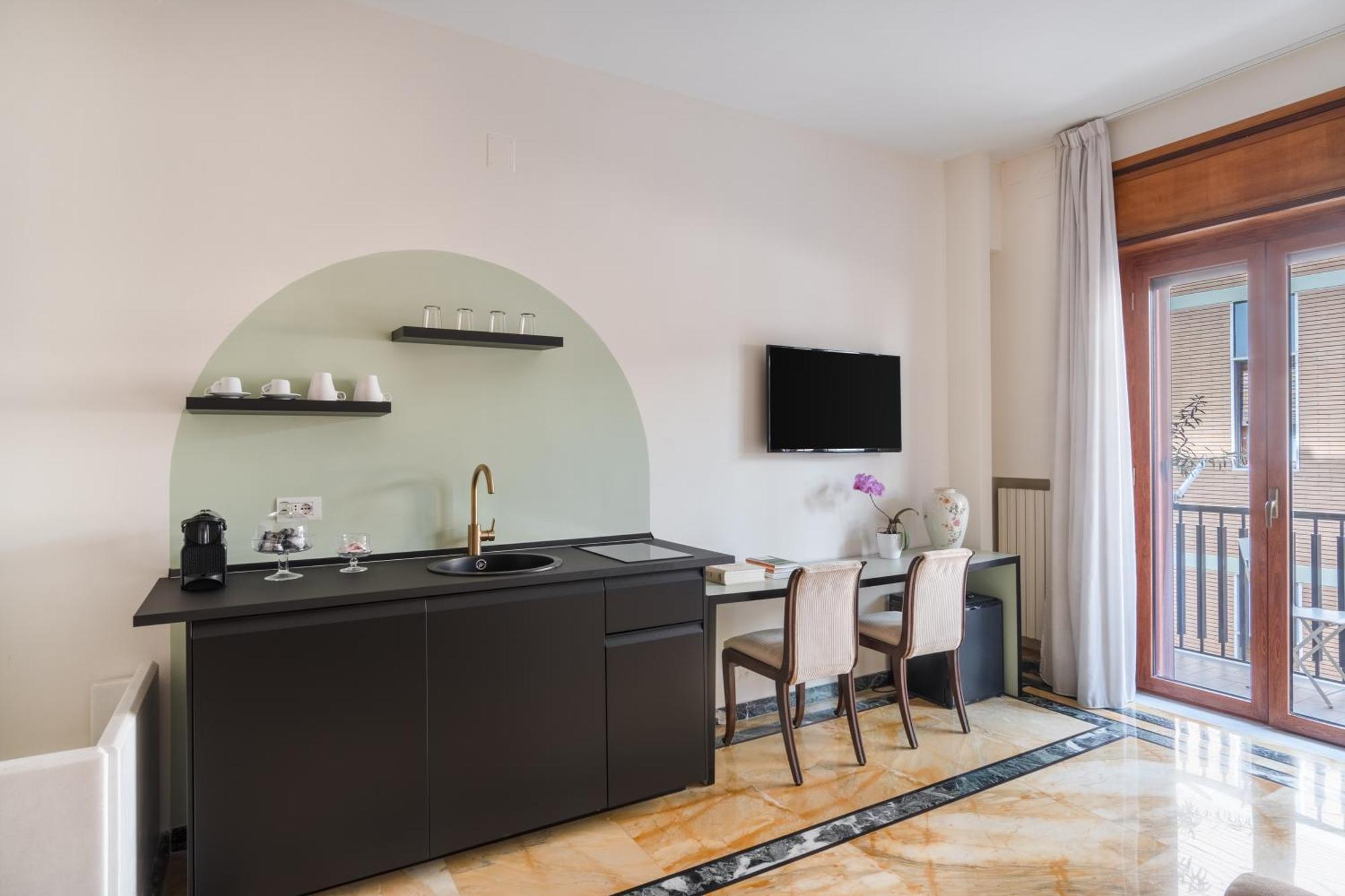 Starhost - Golden Suite Salerno Bagian luar foto