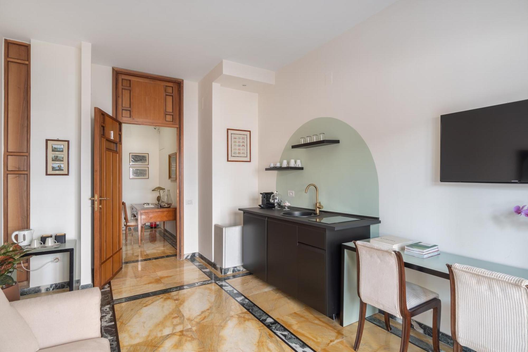 Starhost - Golden Suite Salerno Bagian luar foto